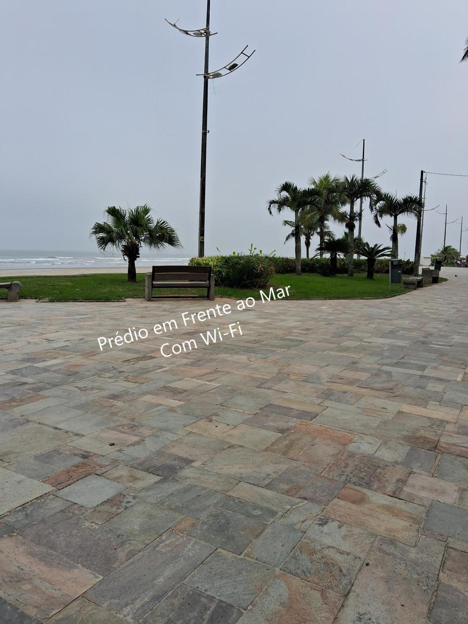 프라이아 그란데 Predio Em Frente Ao Mar 아파트 외부 사진