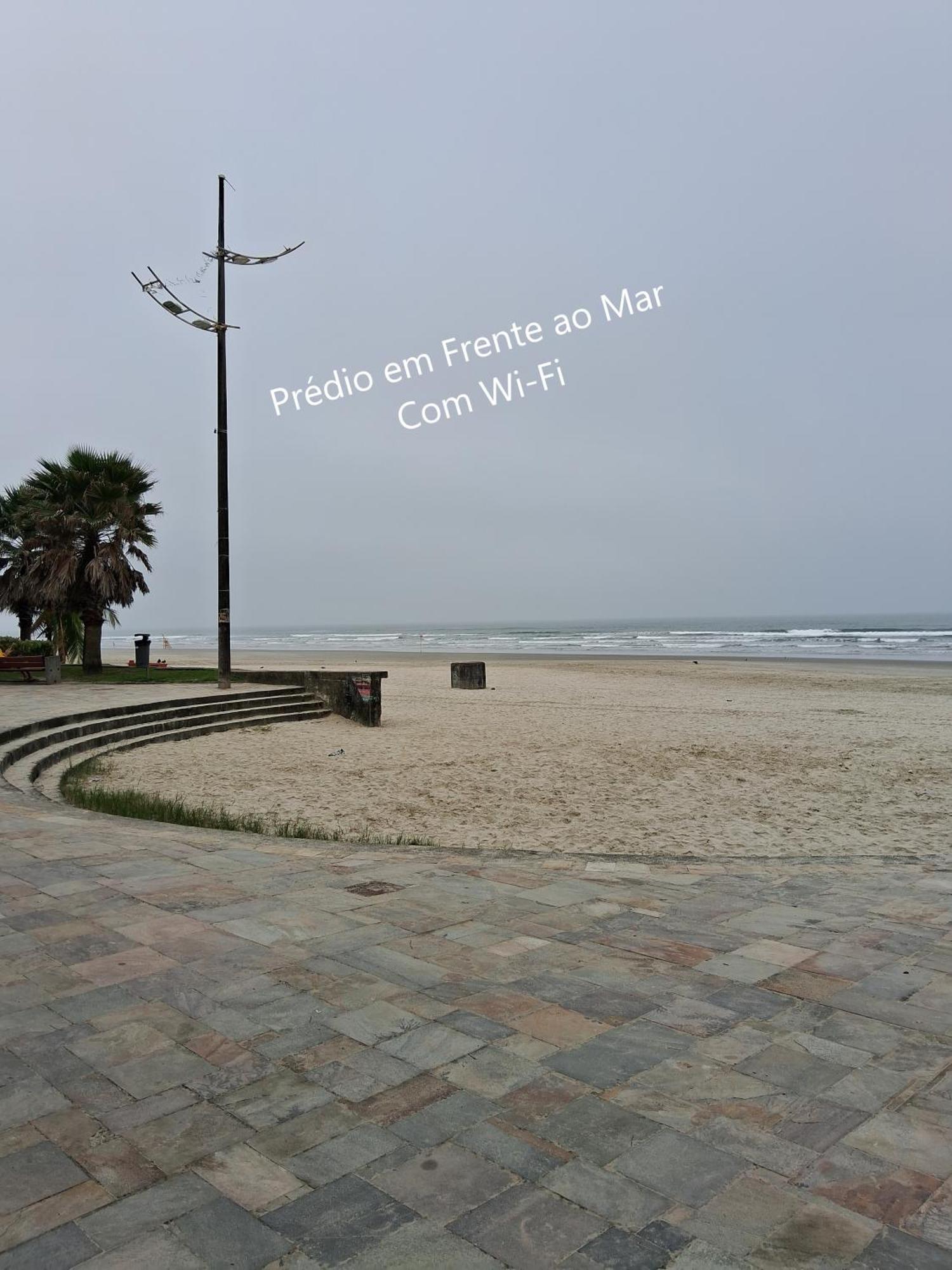 프라이아 그란데 Predio Em Frente Ao Mar 아파트 외부 사진